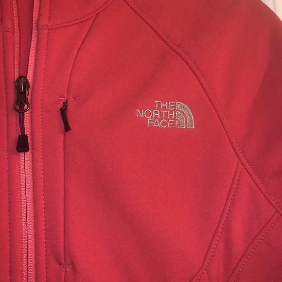 North face jacket 🍂❄️ - Picture 2 of 5
